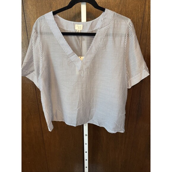 A New Day Tops - A New Day Lightweight Blue Striped Tunic Sz XL Semi Sheer
